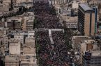 تصاویر هوایی از حضور جمعیت عظیم مردم تهران در تشییع رهبر شهید انقلاب